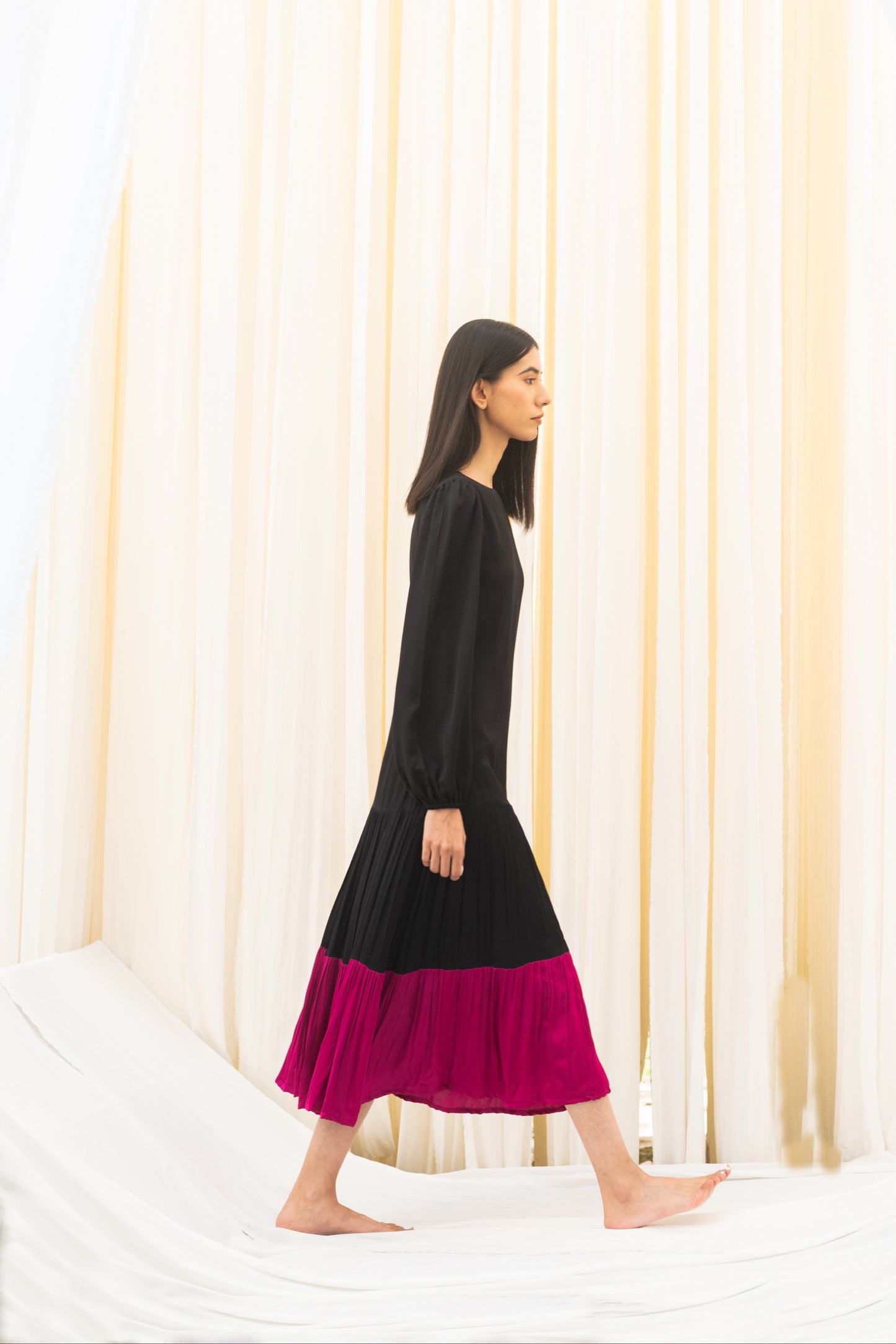 Black-Wine Gather Maxi Dress