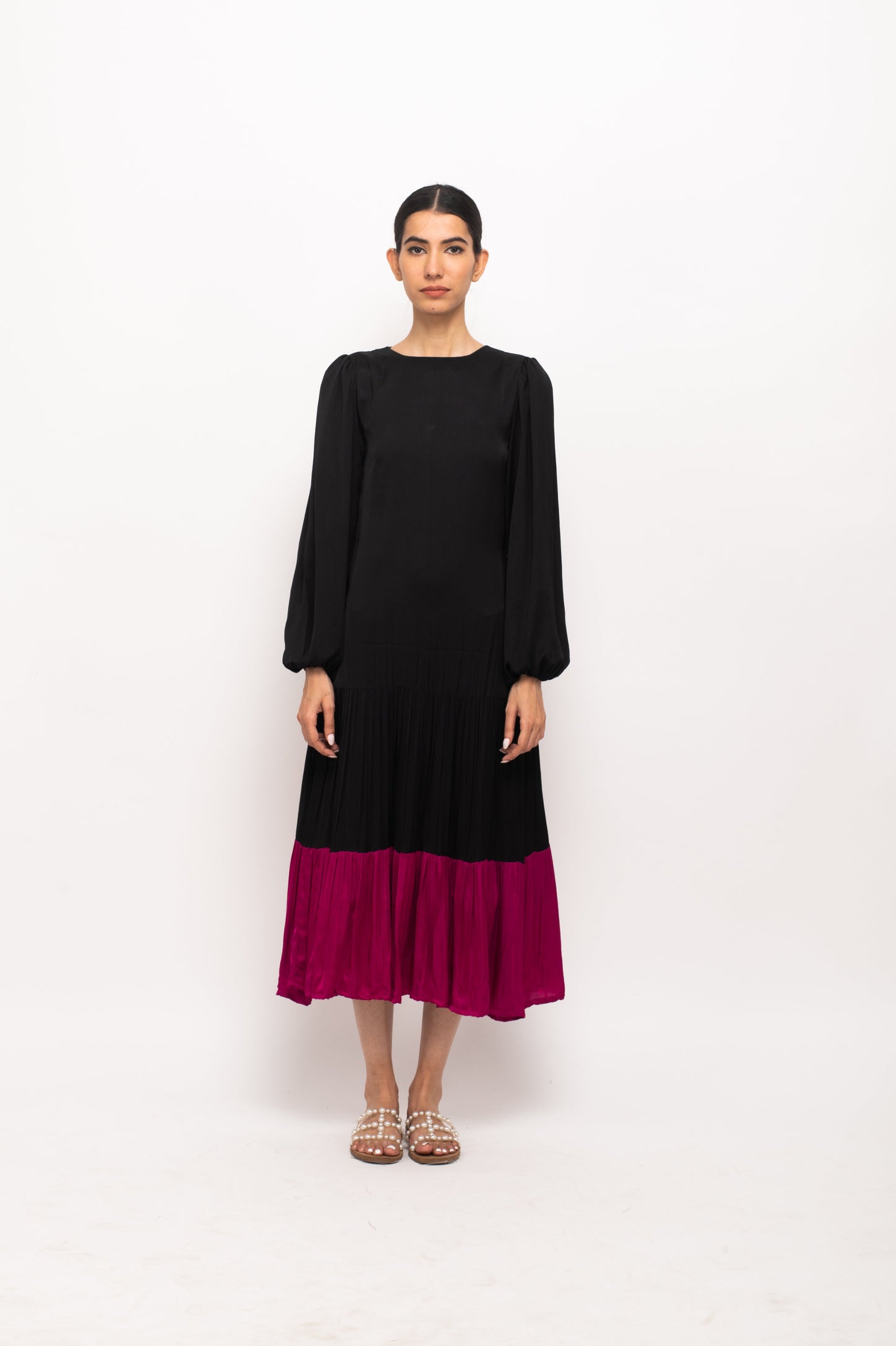 Black-Wine Gather Maxi Dress