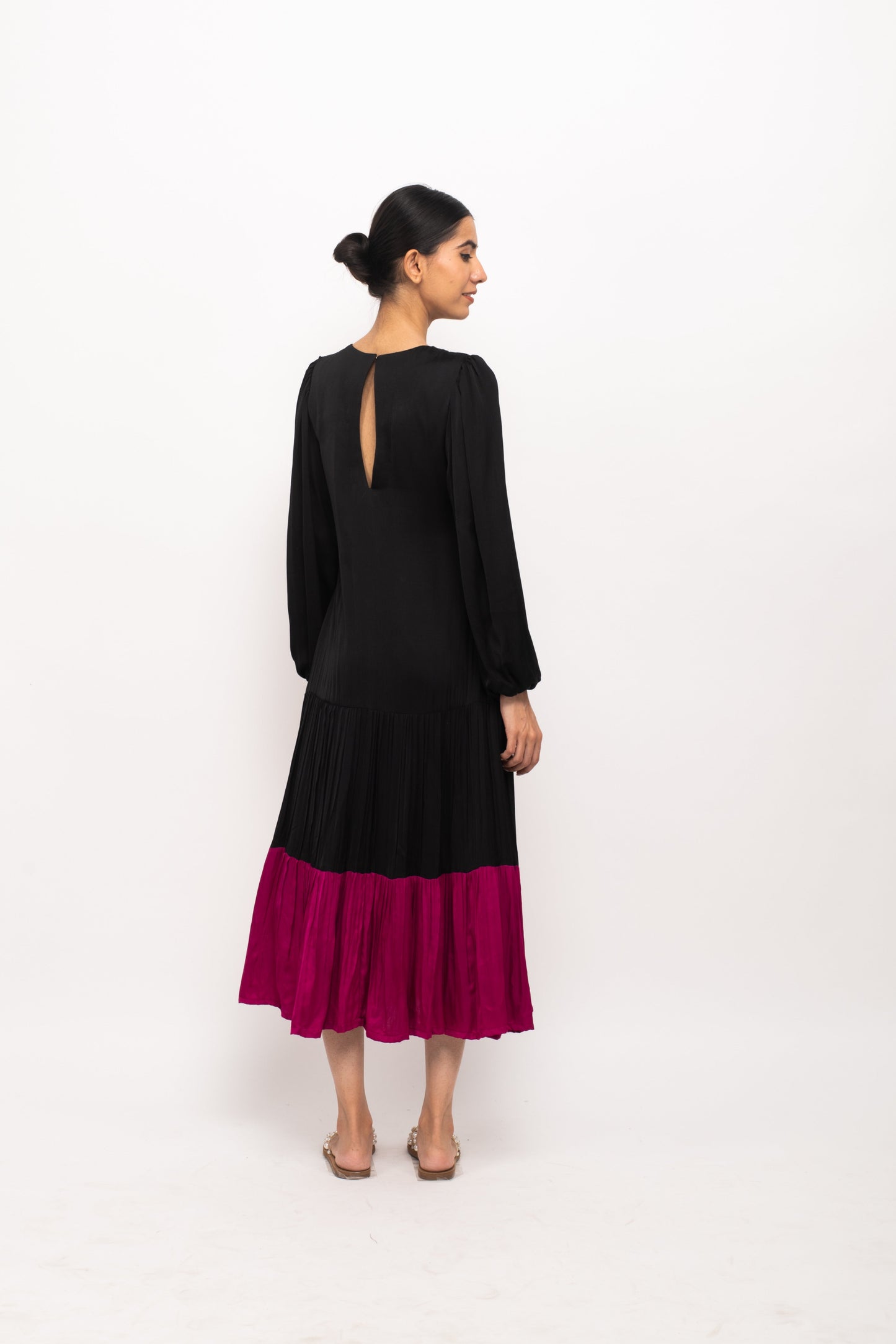 Black-Wine Gather Maxi Dress
