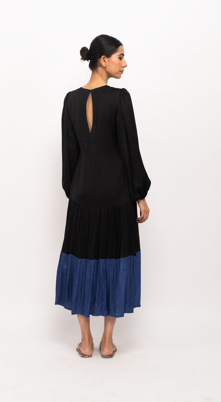 Black-Blue Gather Maxi Dress