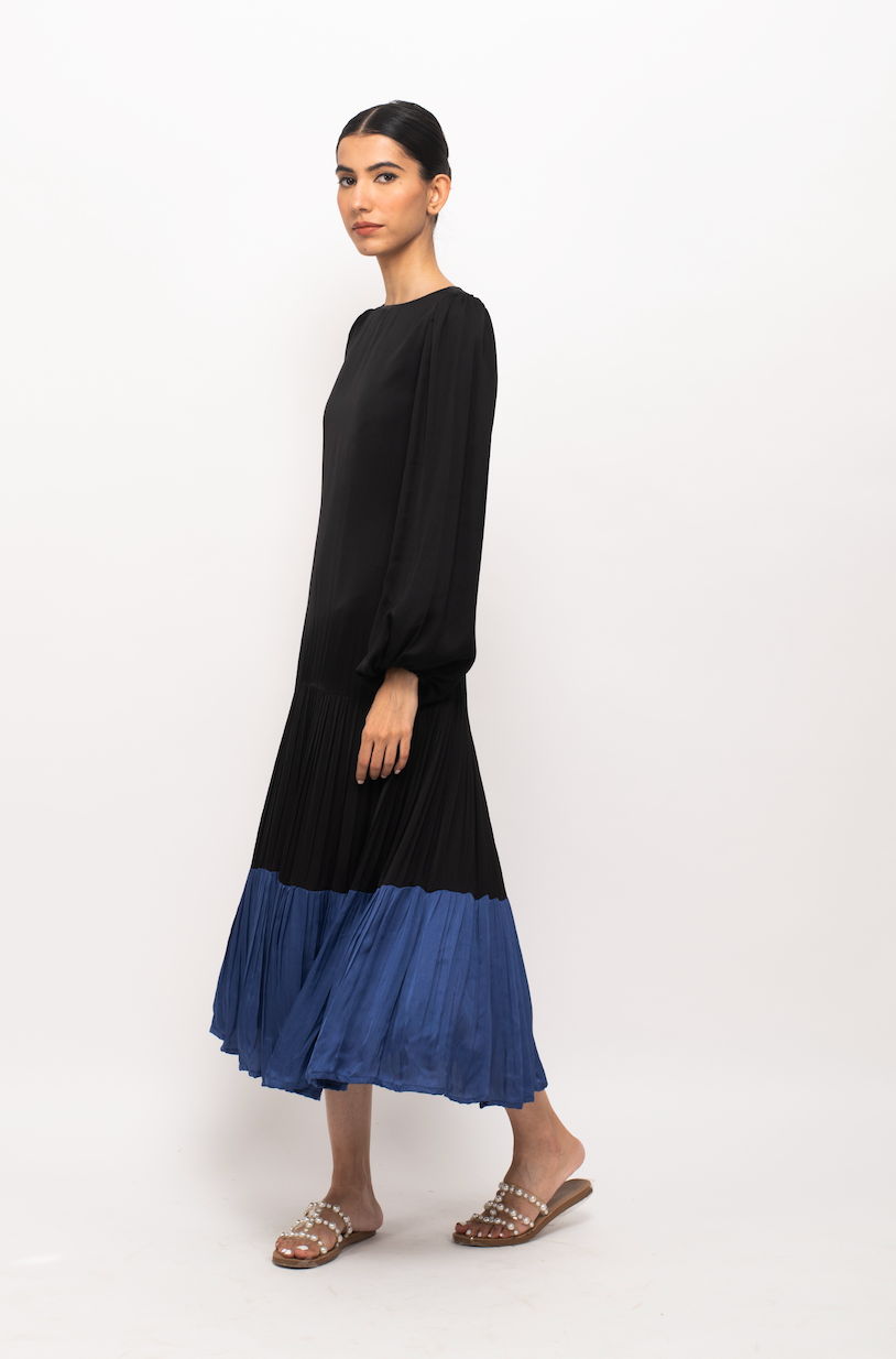 Black-Blue Gather Maxi Dress