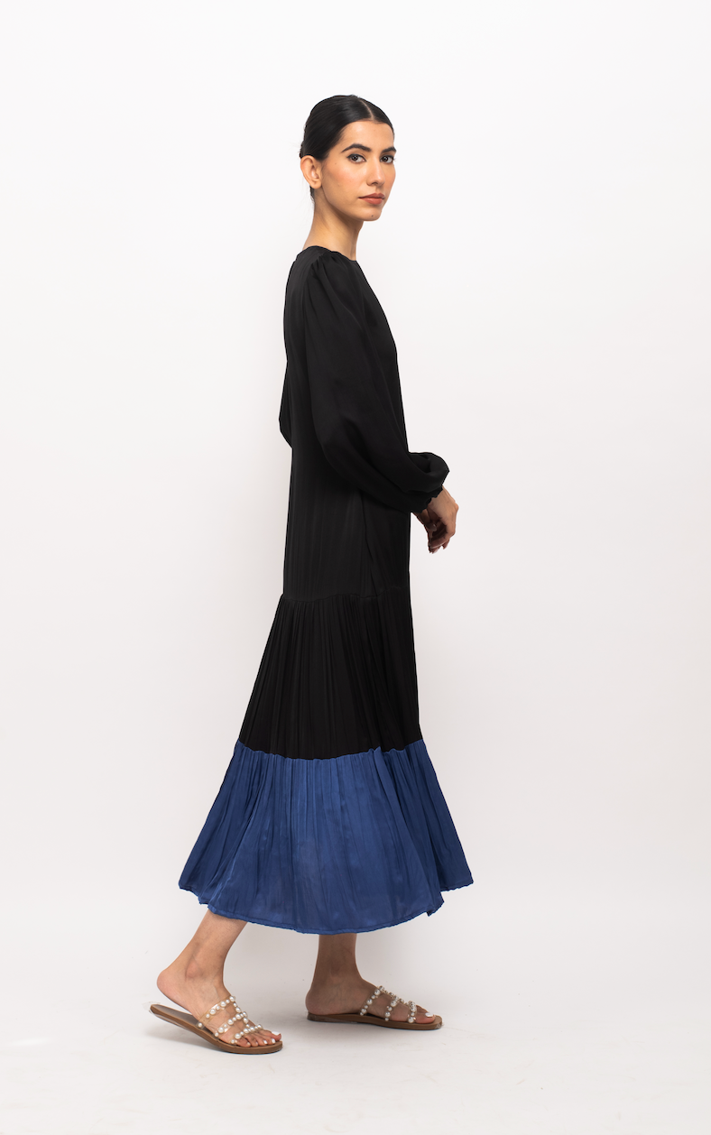 Black-Blue Gather Maxi Dress